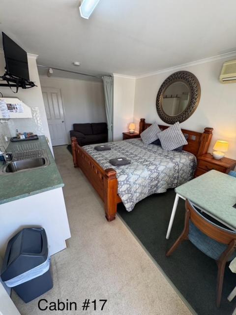 Warrego Motel Чарлвилл Экстерьер фото